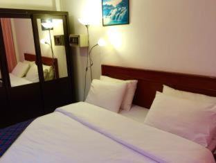 Photo of Bedroom in Nanai Road