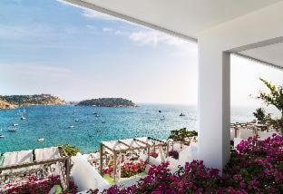 Photo of Patio Balcony in Nai Harn