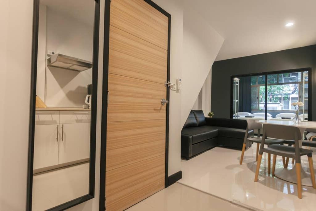 Photo of Livingroom in Bang Rak