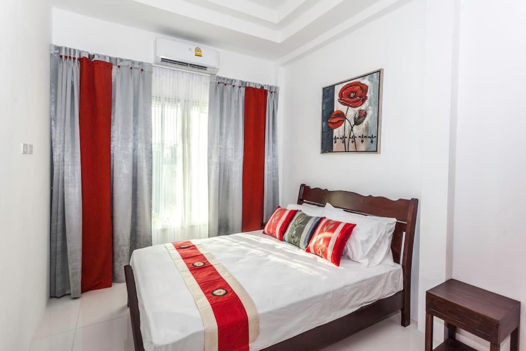 Photo of Bedroom in Thep Kasattri