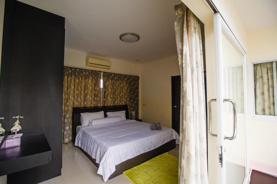 Photo of Bedroom in Choeng Thale