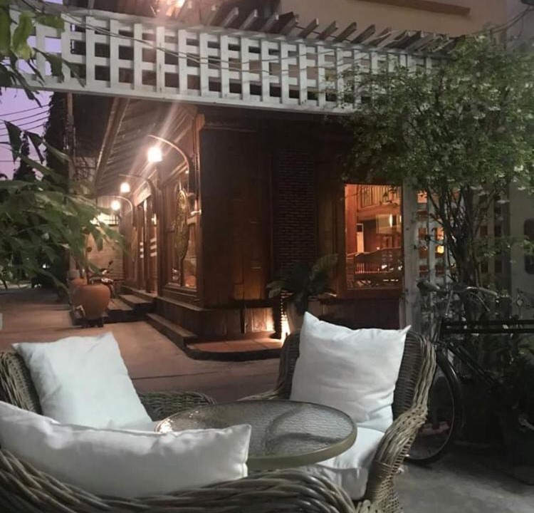 Photo of Patio Balcony in Ratchathewi
