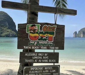 Chill Bar Bungalows 