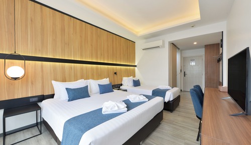 Deluxe Family Room, BKK Airport Round-Trip Transfer