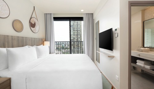 Suite, 1 Bedroom, Balcony (Kitchen)