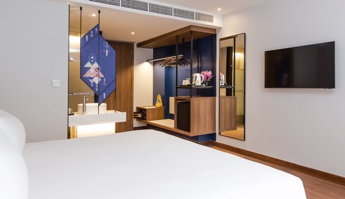 Deluxe Room, 1 King Bed