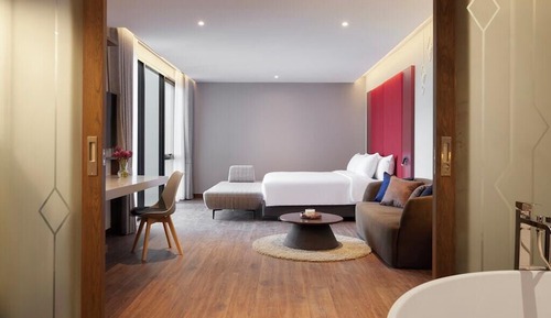 Premium Suite