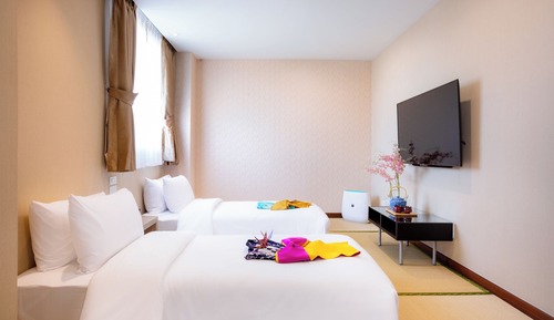 Tatami King Room 