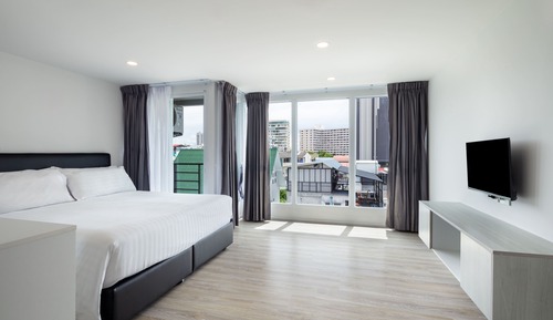 Deluxe King Room
