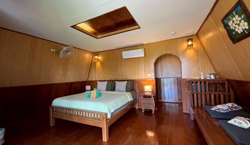  Bali Partial Seaview