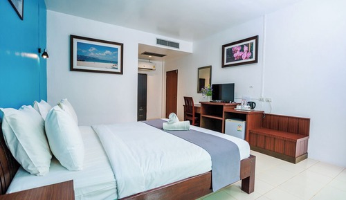 Superior Double Room, 1 Bedroom, Terrace, Pool View
