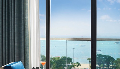 Deluxe Room, 1 King Bed, Ocean View