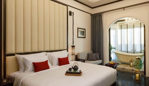 Deluxe Room (Suite)