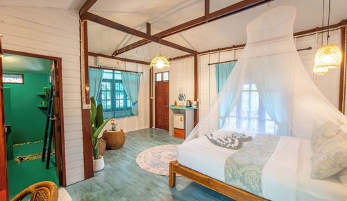 Romantic Sea View Studio