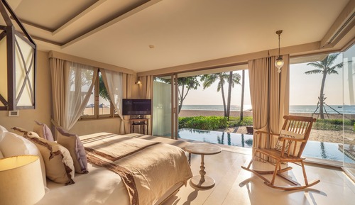Beachfront Pool Villa