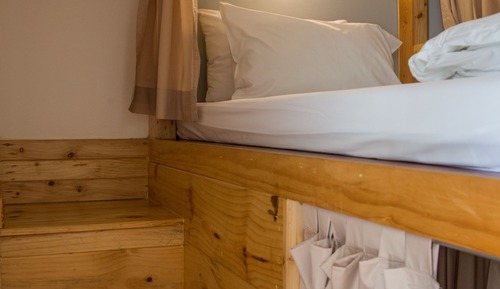 1 Bed in 6-Bed Female Dormitory