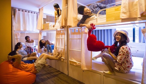 6 Bunk Beds Mixed Dormitory