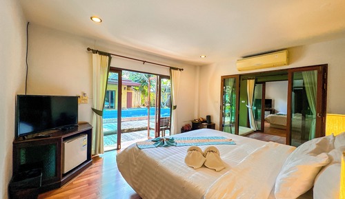 Family Suite, Pool View