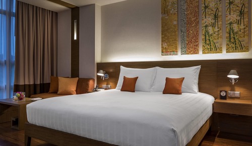 Superior Room, 1 King Bed