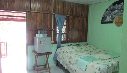 Standard Double Room, 1 Queen Bed, Non Smoking, Pool Access