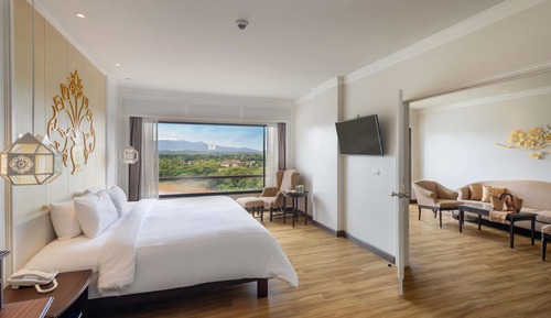 Riverie Suite