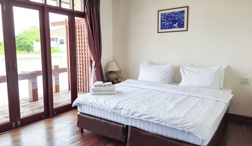 Garden Villa King