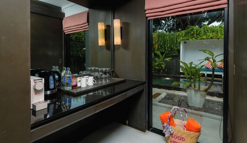Family Pool Villa