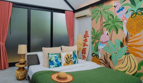 Tropical Pool Villa