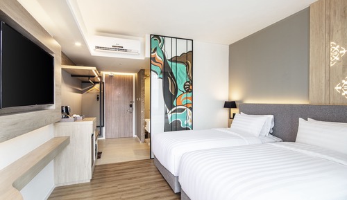 Deluxe City View Room - Double or Twin