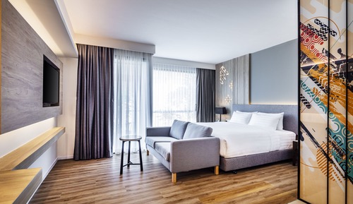 Grand Deluxe Room
