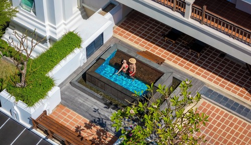 Beachfront Suite