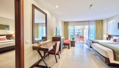 Deluxe Twin Room