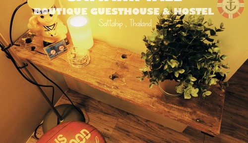 Double Room, 1 Queen Bed, Non Smoking, Shared Bathroom