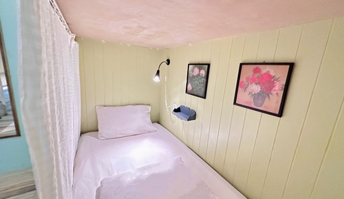 Shared Dormitory, Multiple Beds, Non Smoking