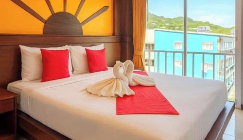 Deluxe Double Room, 1 King Bed, Balcony, City View