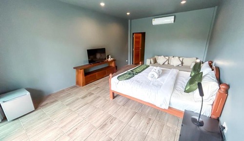 Standard Double Room, Garden View