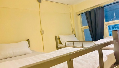 Shared Dormitory, Women only