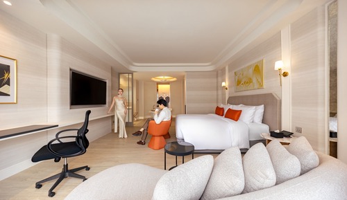 Signature Suite