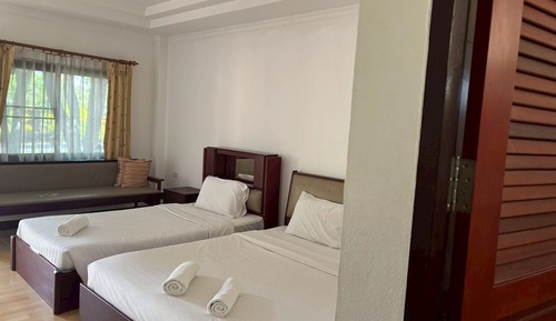 Triple Room