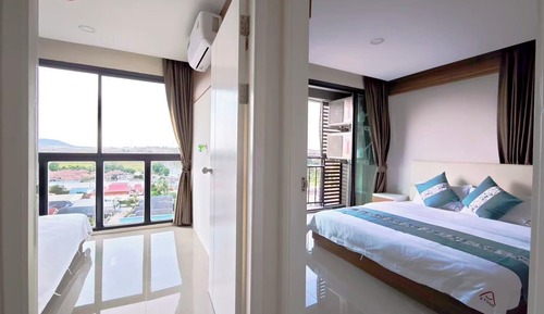 Comfort Suite, Balcony