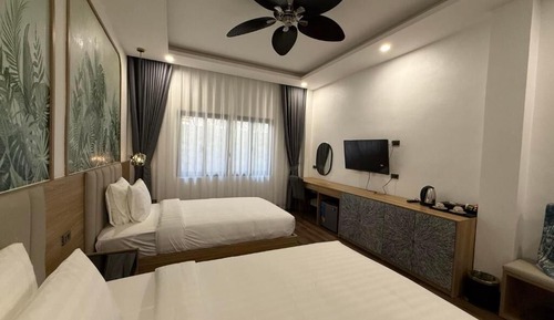 Deluxe Double or Twin Room