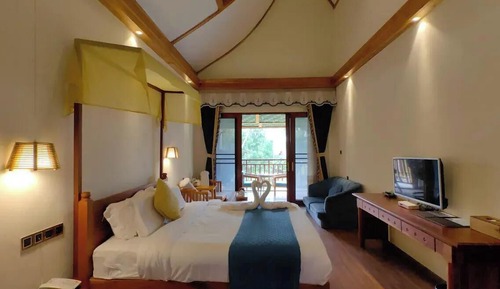 Deluxe Double Room, Garden View