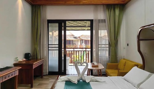 Superior Triple Room, Garden View