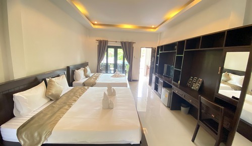 Standard Triple Room, Pool View