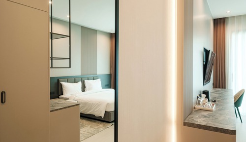 Family Double Room, Balcony, Pool View