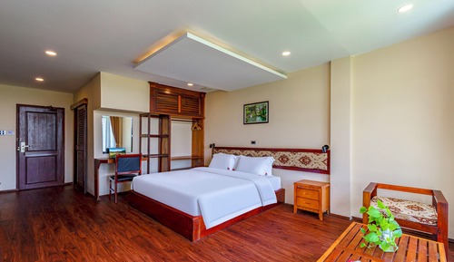 Deluxe Double Room, Balcony, Garden View