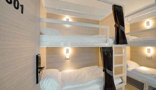 Standard Shared Dormitory, Women only