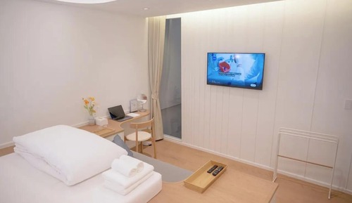 Double Room 24m. (F3)