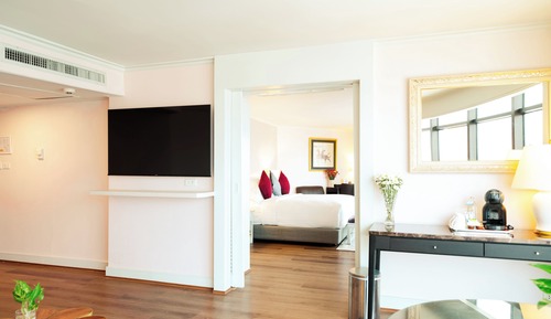 Suite, River View