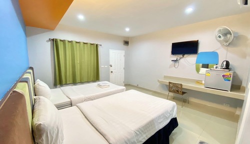 Standard Twin Room